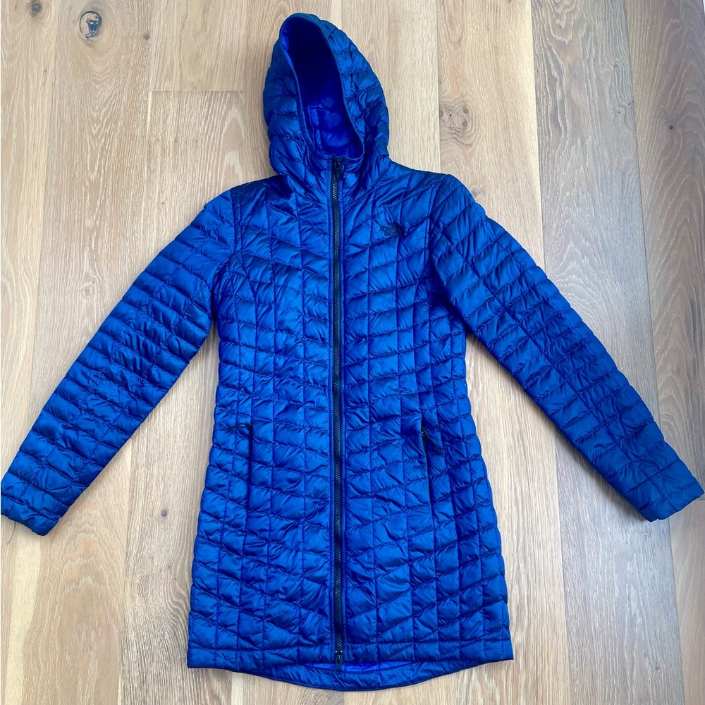 The North Face Women's Royal Blue Quilted Light Weight Coat